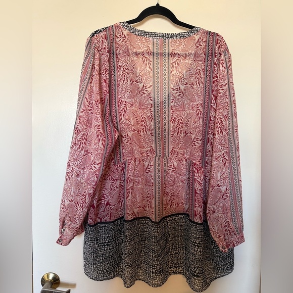 DR2 Split Neck Long Sleeve Sheer Print Top in Size 3X - Picture 8 of 9